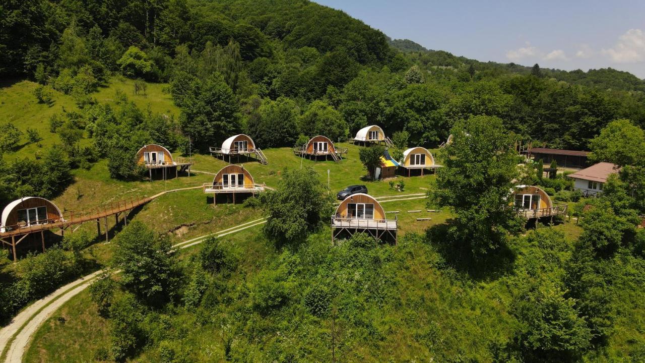 Отель Sunrise Glamping Retreat Galesu Экстерьер фото