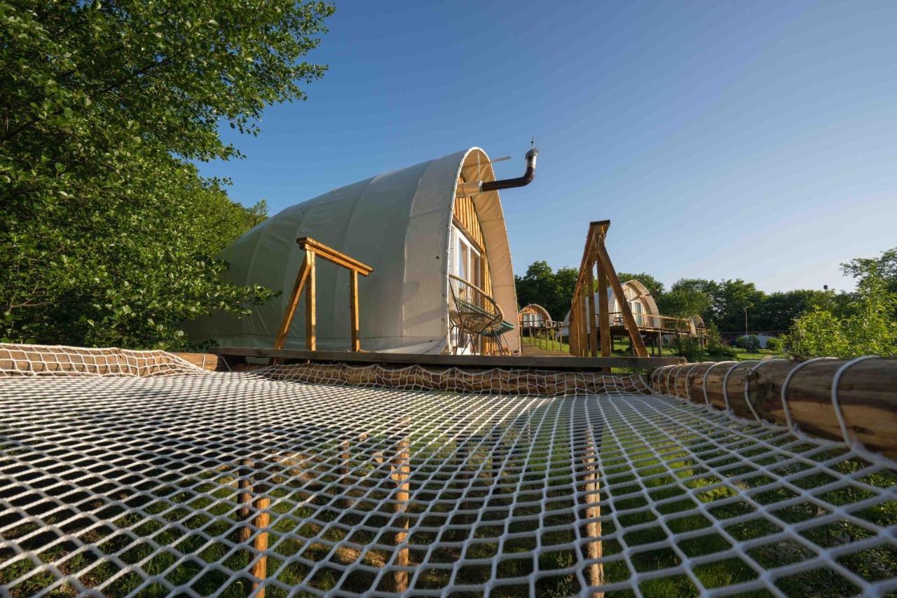 Отель Sunrise Glamping Retreat Galesu Экстерьер фото