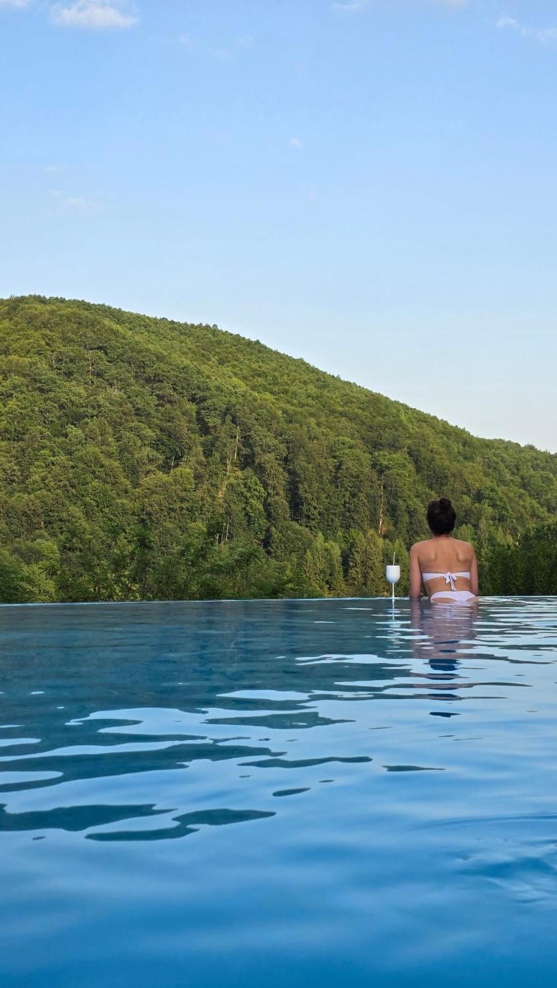 Отель Sunrise Glamping Retreat Galesu Экстерьер фото